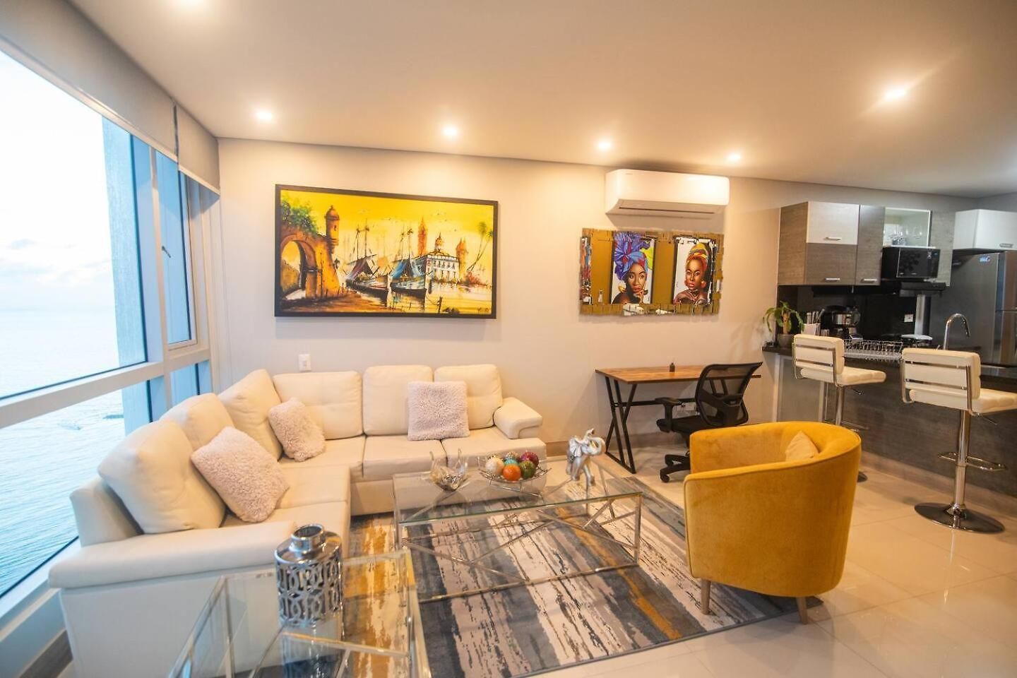 Apartamento Oceanview With Two Pools, Gym & Guest Access