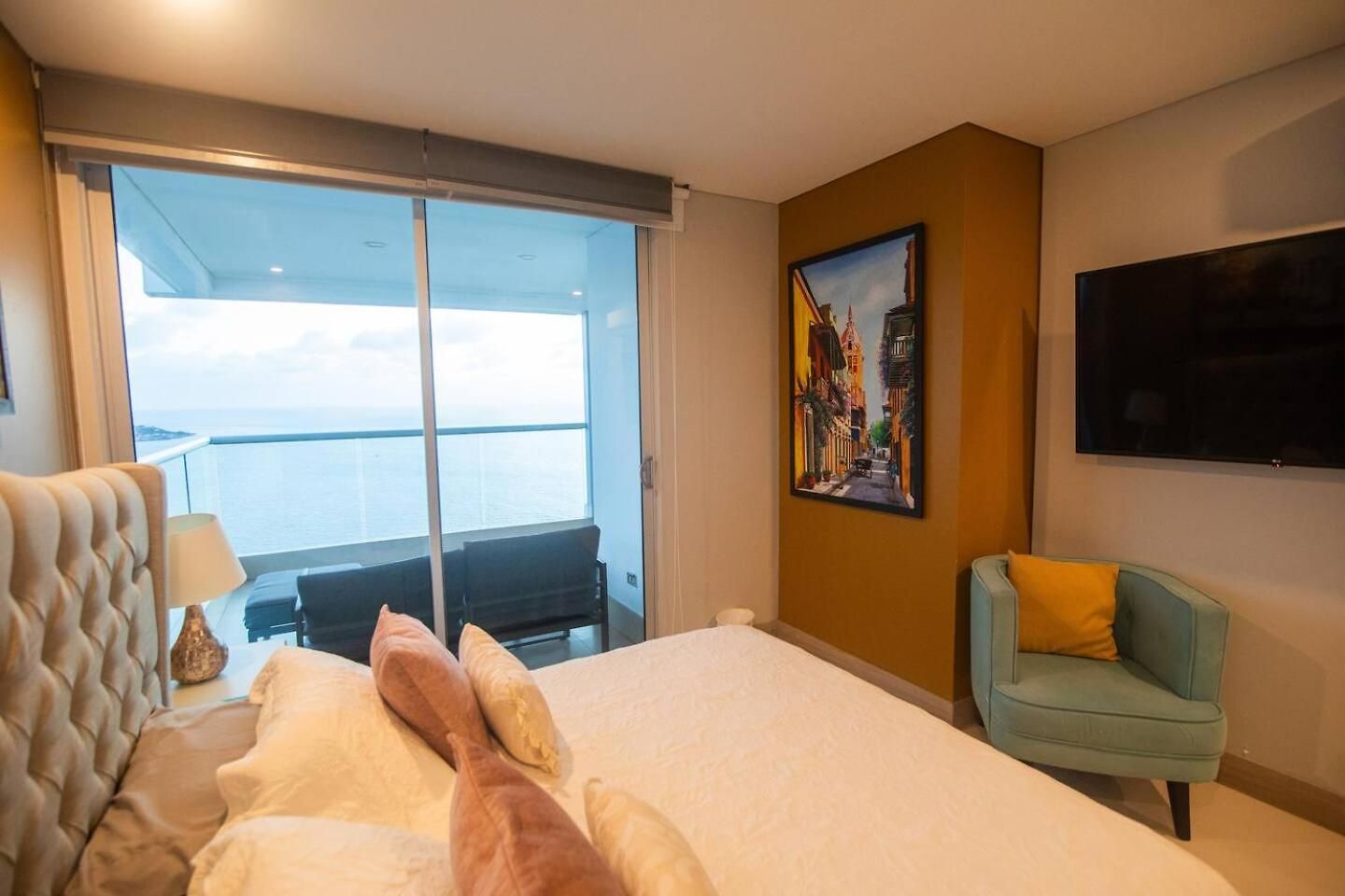 Oceanview With Two Pools, Gym & Guest Access *